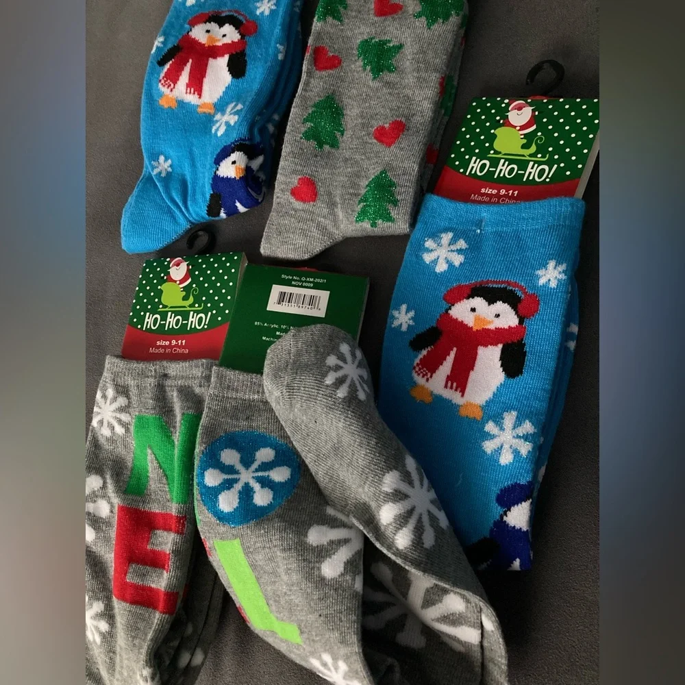 5prs Christmas socks stocking stuffers! NWT